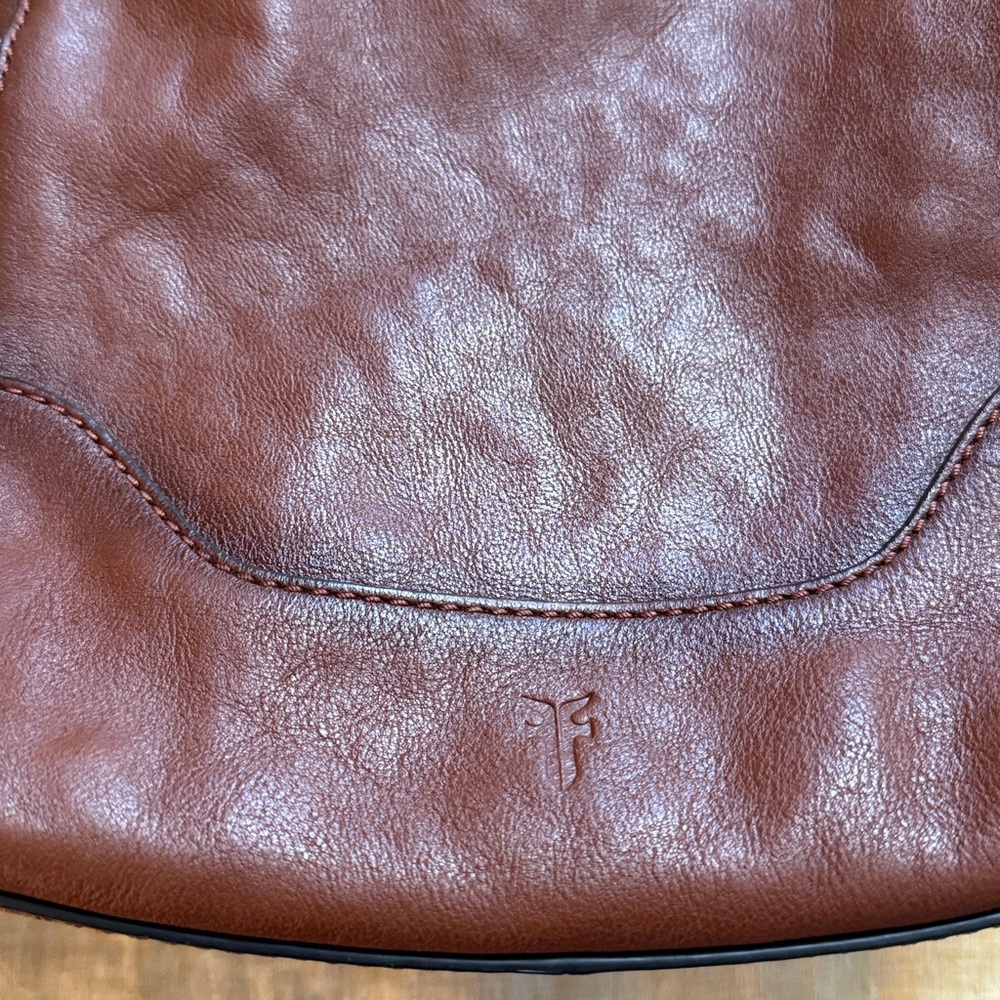 Frye hobo Bag - Picture 3 of 17